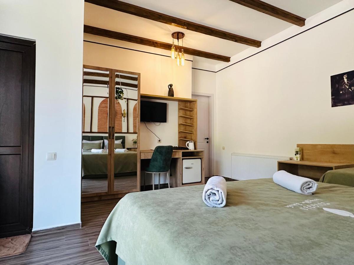 Pesvebi Design Hotel And Cellar Bordjomi Extérieur photo